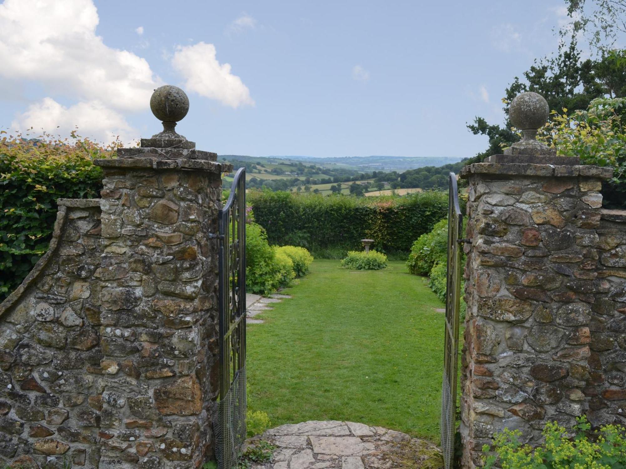 Villa Gardeners Rest Hawley Bottom Exterior foto